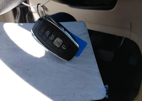 2019 Lincoln Mkc Standard z USA, uszkodzony, nr VIN 5LMCJ1C92KUL02839